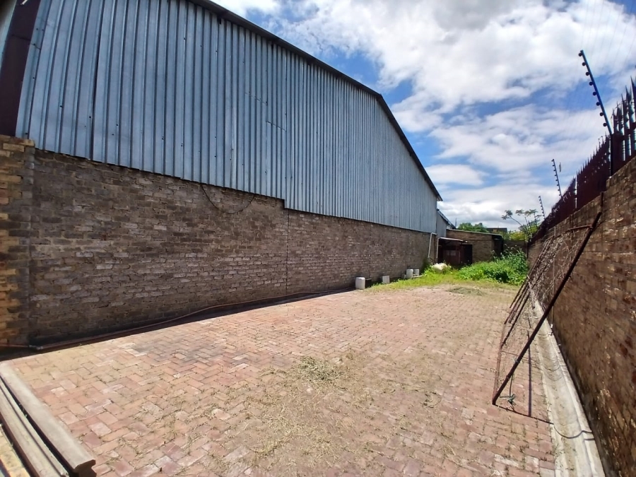 To Let commercial Property for Rent in Zinniaville North West